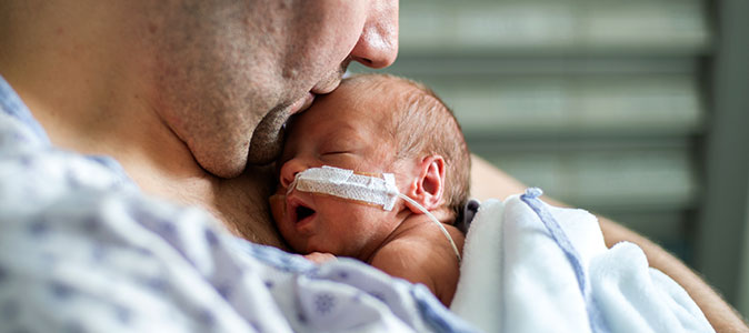 Bebê prematuro: desenvolvimento e cuidados - Pais e Filhos - Institucional