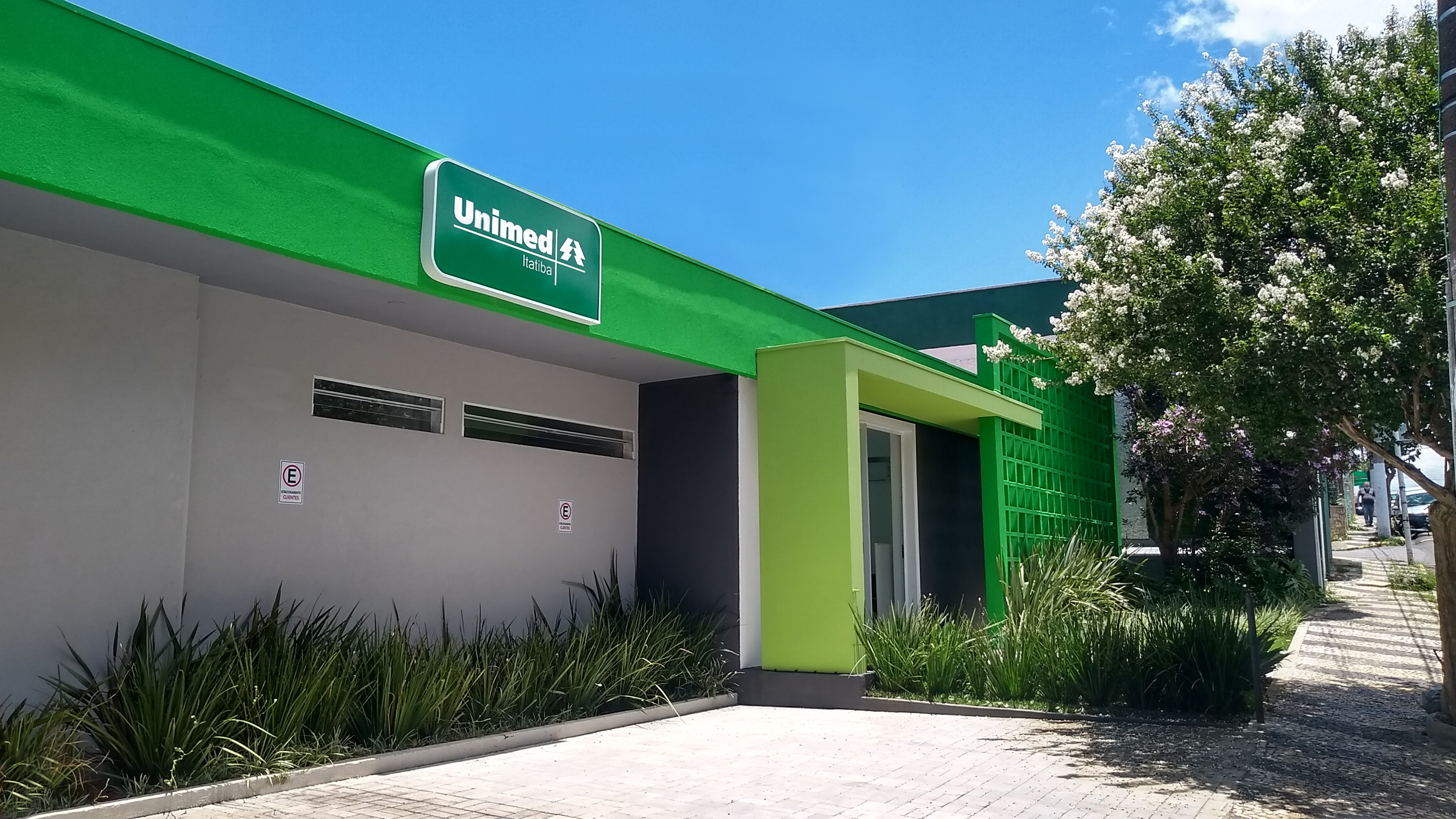 https://www.unimed.coop.br/site/o/sites-theme/images/cards-noticias/noticias-padrao.png