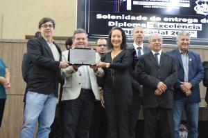 https://www.unimed.coop.br/site/o/sites-theme/images/cards-noticias/capa_pequena.png